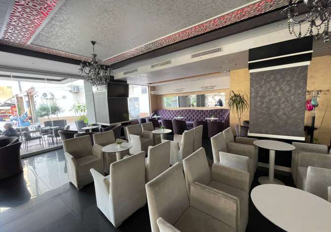 Ambient biznesi me qera 2+1 ne Tirane - 1,500 Euro