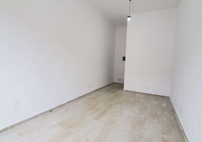Ambient biznesi me qera 3+1 ne Tirane - 250 Euro
