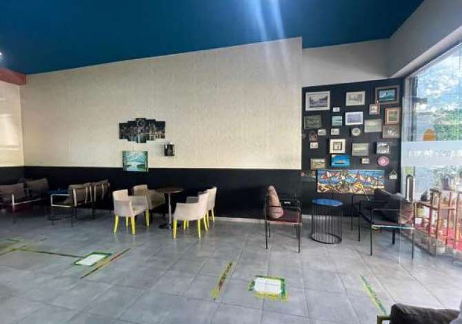 Ambient biznesi me qera 2+1 ne Tirane - 50,000 Leke