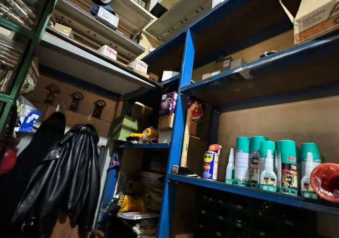 Shitet ambient biznesi , Rruga Barrikadave , 210 000 Euro 