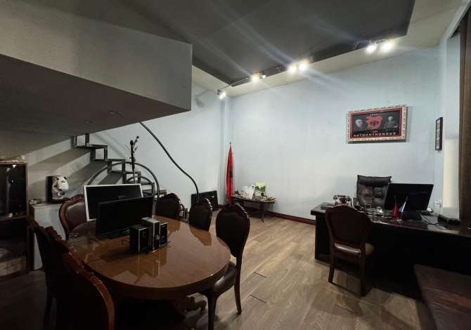 OKAZION Shitet ambjenti per VETEM 240 000 📍Rruga Kastriotet  Tek Pallatet e Verdha afer Terminalit te Veriut 