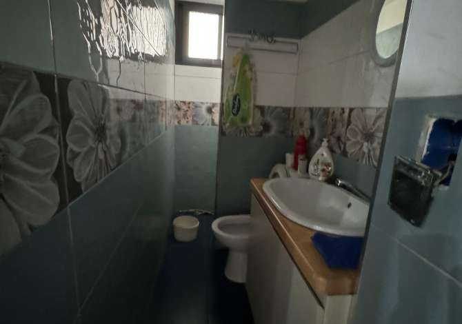 OKAZION Shitet ambjenti per VETEM 240 000 📍Rruga Kastriotet  Tek Pallatet e Verdha afer Terminalit te Veriut 