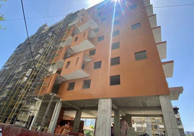 Business Property in Sale 4+1 in Tirana - 20,000 Euro