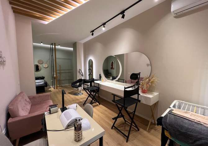 📣 QERA Qender Estetike 📍 Kompleksi Magnet (Kontakt)  Rruga "Frosina Plaku" 💶 Cmimi 800 Euro