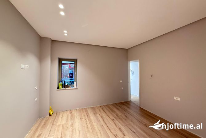 Qera ambient per Zyre ose Banim 2+1+2📍Vasil Shanto Cmimi:85.000 Leke