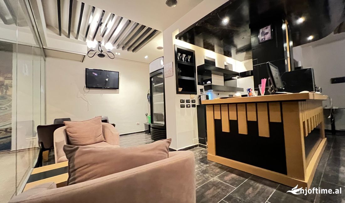 Qera ambient Biznesi (Lokal)📍Stacioni I Trenit Cmimi:1000 Euro 