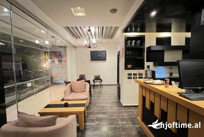 Qera ambient Biznesi (Lokal)📍Stacioni I Trenit Cmimi:1000 Euro 