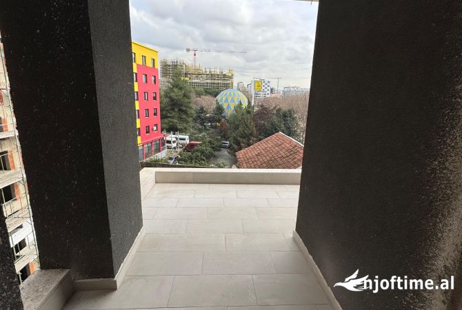 Shtepi ne shitje Apartament ne Tirane, 1+1, Mobilimi Bosh, pa mobiluar, Pagesa 138,500  Euro.