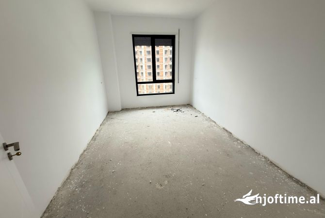 Shitet Apartament 3+1+2📍Rruga 5 Maji Cmimi:170.000 Euro