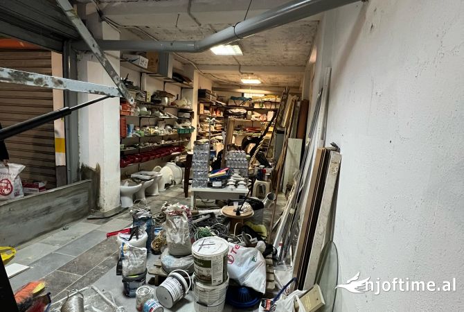 Business Property in Sale 4+1 in Tirana - 49,500 Euro