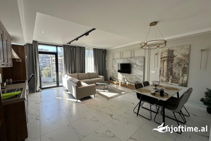 Shtepi ne shitje Apartament ne Tirane, 2+1, Mobilimi E mobiluar, Pagesa 460,000  Euro.