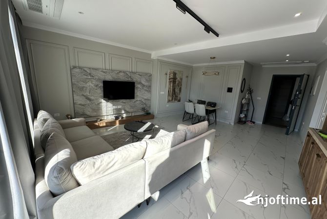 Shtepi ne shitje Apartament ne Tirane, 2+1, Mobilimi E mobiluar, Pagesa 460,000  Euro.