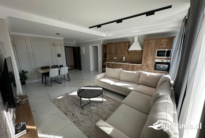 Shtepi ne shitje Apartament ne Tirane, 2+1, Mobilimi E mobiluar, Pagesa 460,000  Euro.