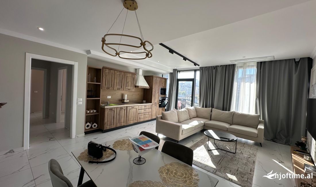 Shtepi ne shitje Apartament ne Tirane, 2+1, Mobilimi E mobiluar, Pagesa 460,000  Euro.