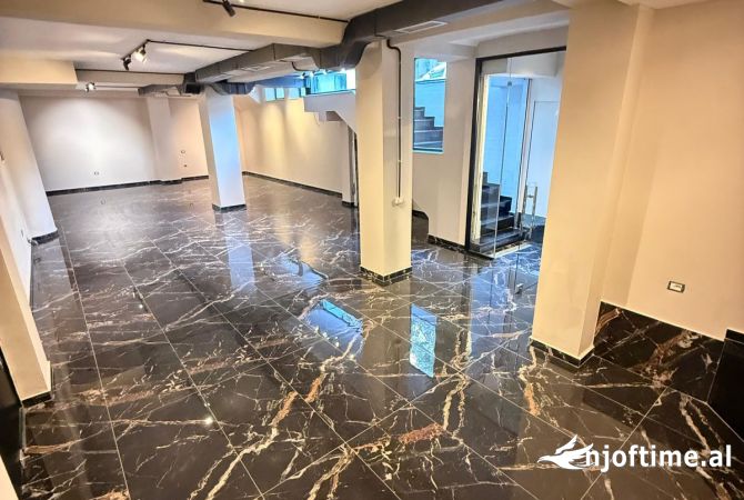 Ambient biznesi ne shitje 3+1 ne Tirane - 236,000 Euro