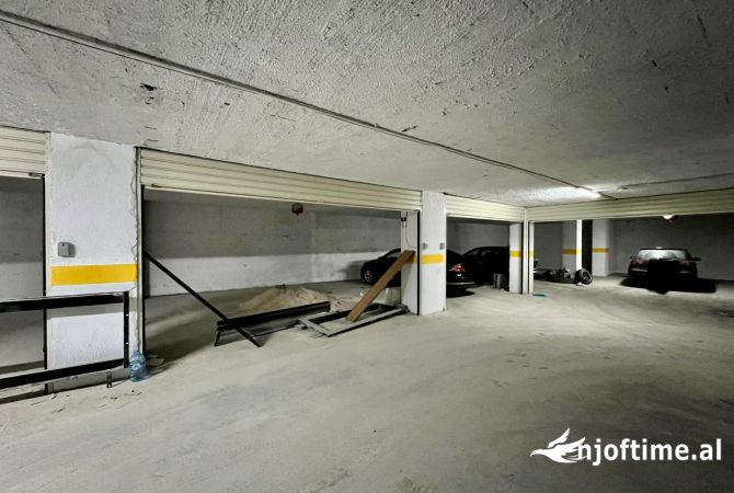  Shiten Poste Parkimi 📍 Perballe Kompleksit Delijorgji 💶 Cmimi Total 210.000 Euro