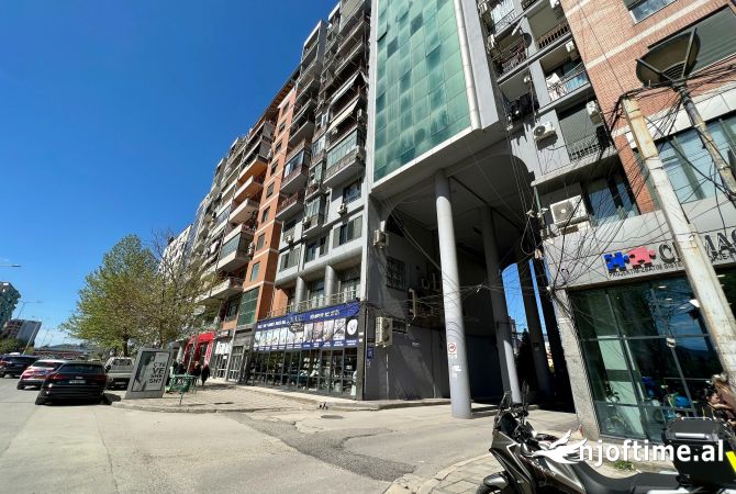  Shiten Poste Parkimi 📍 Perballe Kompleksit Delijorgji 💶 Cmimi Total 210.000 Euro