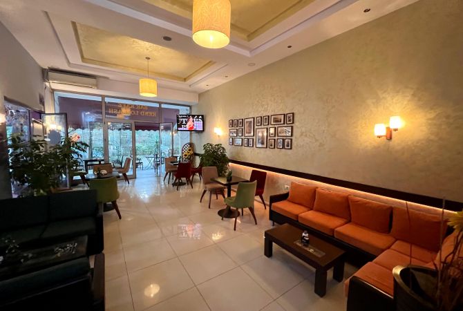 Shitet Ambient Biznesi📍Pas Komisariatit Nr 4💶Cmimi:550.000 Euro