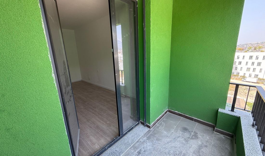 Shtepi ne shitje Apartament ne Tirane, 3+1, Mobilimi Bosh, pa mobiluar, Pagesa 177,190  Euro.