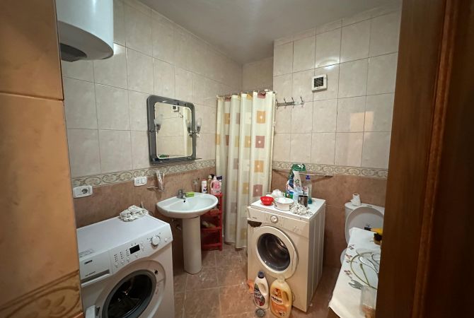 Qera Ambient per Zyre📍Ish Ekspozita 💶Cmimi:1.100.000 Leke