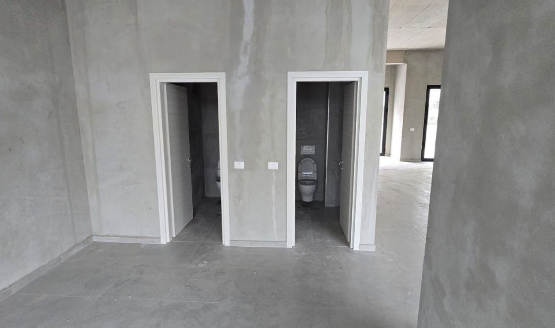 Qera Ambient Biznesi📍Astir💶Cmimi:1880 Euro