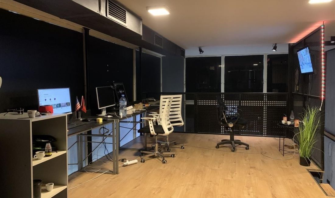 📣Qera Ambient per Zyre📍Rruga Frosina Plaku💶Cmimi:550 Euro