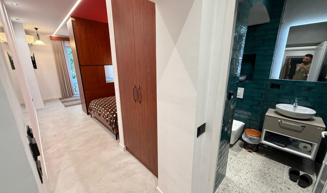 Shtepi ne shitje Apartament ne Tirane, Garsoniere, Mobilimi E mobiluar, Pagesa 220,000  Euro.