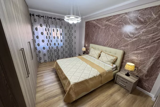 Shitet Apartament 2+1📍Kombinat  💶Cmimi:147.000 Euro