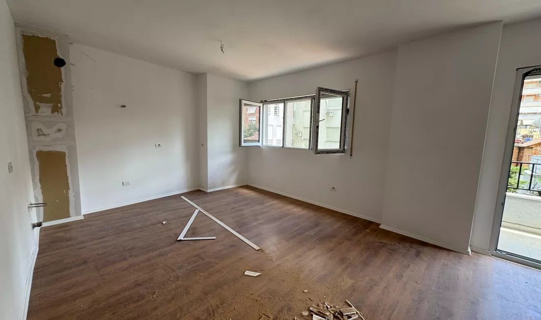 Qera Ambient per Zyre📍Pazari I Ri💶Cmimi:600 Euro