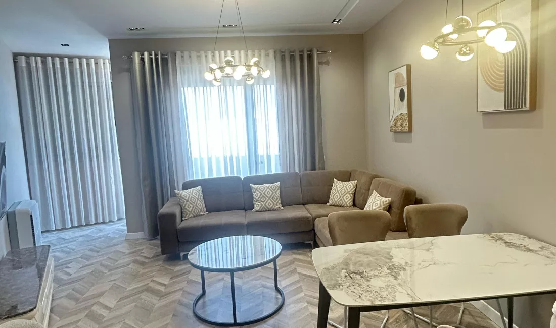 Shtepi ne shitje Apartament ne Tirane, 2+1, Mobilimi E mobiluar, Pagesa 360,000  Euro.