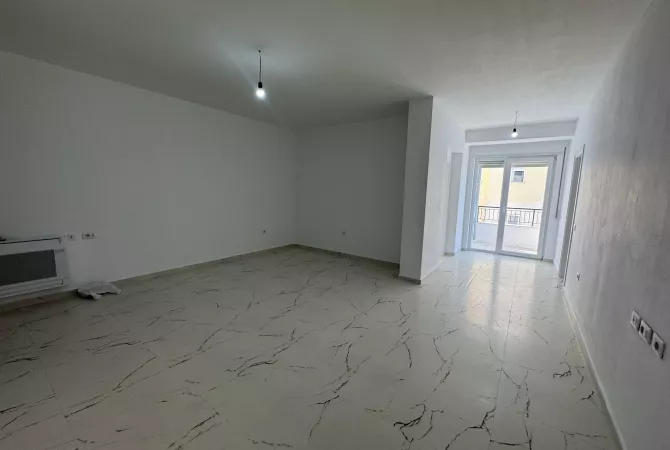 Business Property for Rent 3+1 in Tirana - 850 Euro
