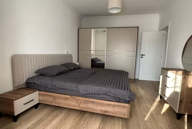 Shtepi ne shitje Apartament ne Tirane, 1+1, Mobilimi E mobiluar, Pagesa 155,000  Euro.
