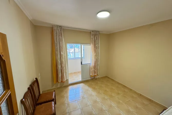 Shtepi ne shitje 1+1 ne Tirane - 138,000 Euro