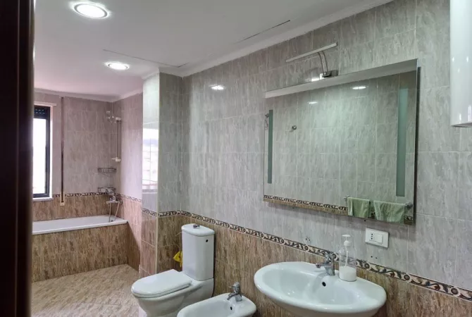 🏢 Apartament per Zyra me Qira – 3+1+2 📍 Sheshi “Willson”, Rruga Perlat Rexhepi