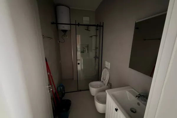 Shtepi me qera Apartament ne Tirane, 1+1, Mobilimi E mobiluar, Pagesa 500  Euro.