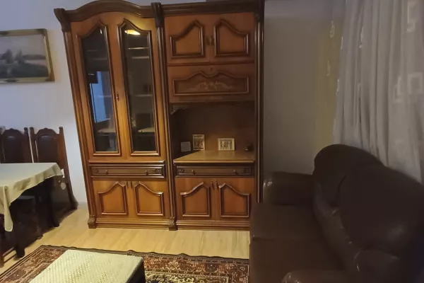 Shtepi me qera Apartament ne Tirane, 2+1, Mobilimi E mobiluar, Pagesa 50,000  Leke.