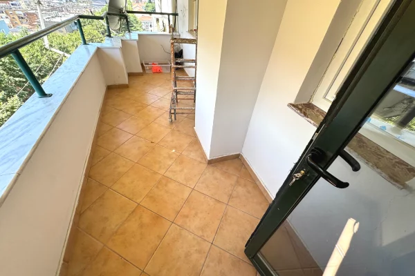 Shtepi me qera Apartament ne Tirane, 2+1, Mobilimi E mobiluar, Pagesa 700  Euro.