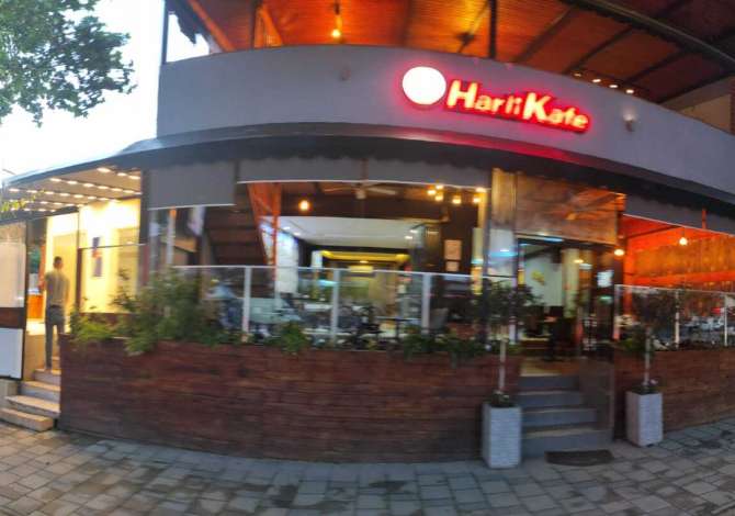 Njoftime Pune per Kamarier, Banakier, Picajol, Guzhinier ne Tirane