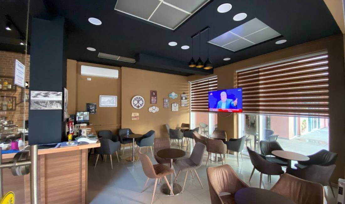 Lokal ne shitje, 21-Dhjetori