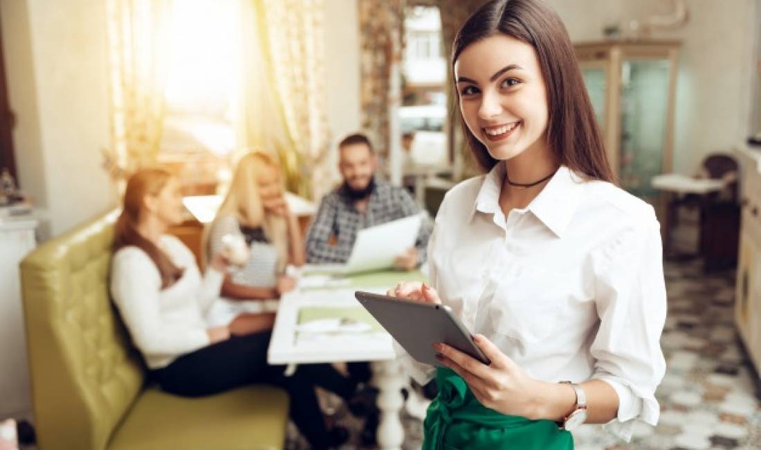 Offerte di lavoro a Tirana, Profession Kamariere  , , Pagamento 30,000  Leke.