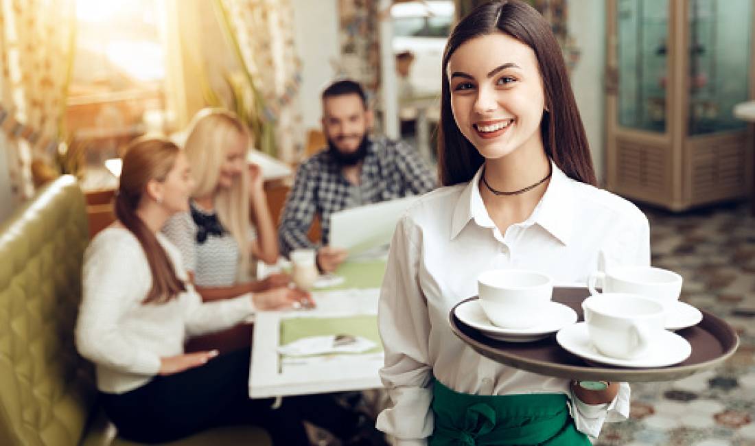 Offerte di lavoro a Tirana, Profession Kamariere/Banakiere , , Pagamento Trattabile.