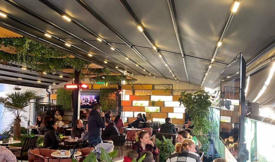 Offerte di lavoro a Tirana, Profession Kamarier, Banakier  , , Pagamento Trattabile.