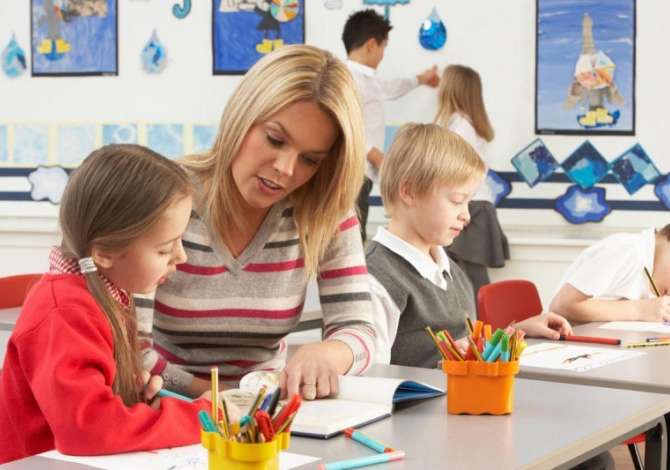 Njoftime Pune per Mesuese, Shofer ne Tirane