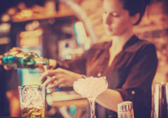 Njoftime Pune per Banakiere, Kamarier ne Tirane