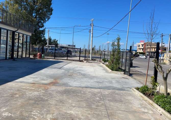 Offerte di lavoro a Lushnja, Profession Kuzhinier, Ndihmes Kuzhinier,Patruese  2 kamarier/e,2 banakier/e,Punetor magazine  , , Pagamento Trattabile.