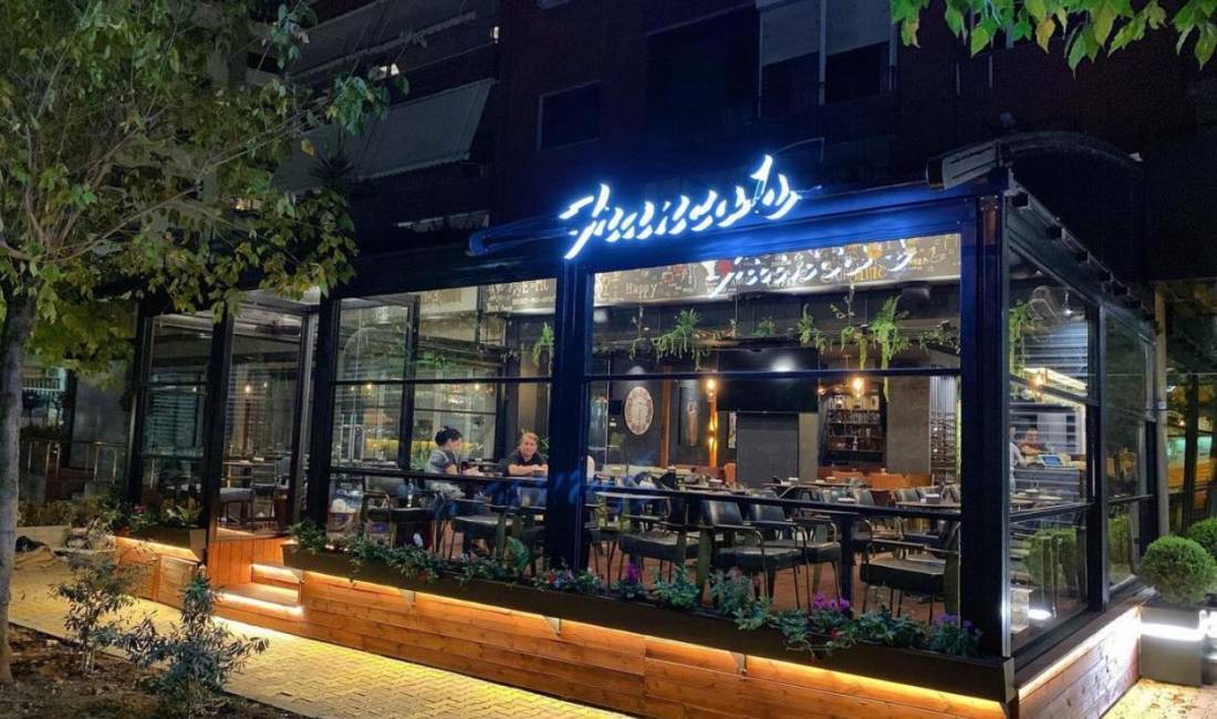 Offerte di lavoro a Tirana, Profession Kamarier  , , Pagamento Trattabile.