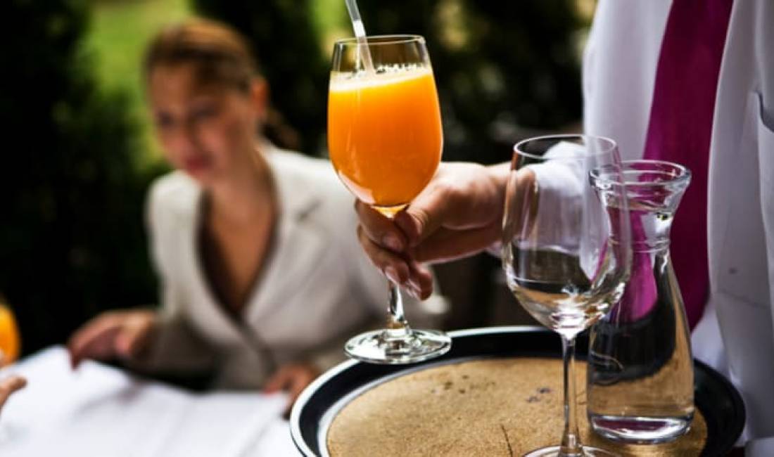 Offerte di lavoro a Tirana, Profession Kamarier/e , , Pagamento Trattabile.