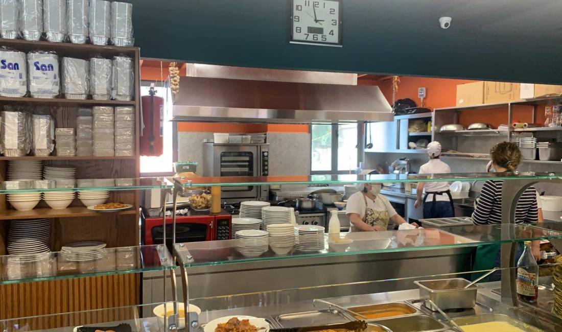 Offerte di lavoro a Tirana, Profession Ndihmes Kuzhiniere dhe Pjatalarese  , , Pagamento Trattabile.