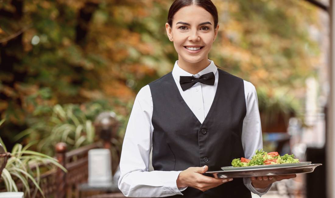 Offerte di lavoro a Tirana, Profession Kamarier/e, Sanitare  , , Pagamento Trattabile.