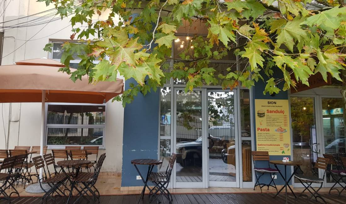 Offerte di lavoro a Tirana, Profession 2 Kamarier/e , , Pagamento Trattabile.